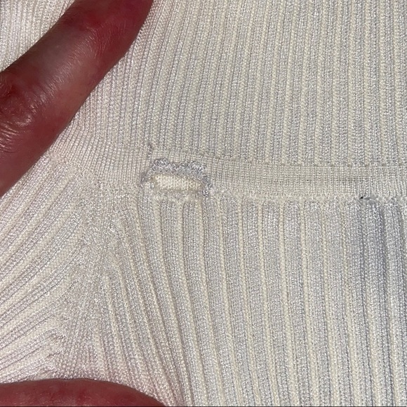 Express Stretch Turtleneck Sweater Size XS Cream Color - Picture 8 of 8